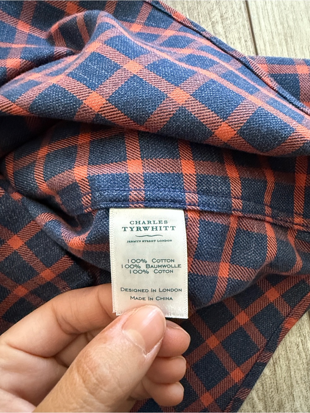 Charles Tyrwhitt button-down navy and orange plaid pattern large - Picture 4 of 4